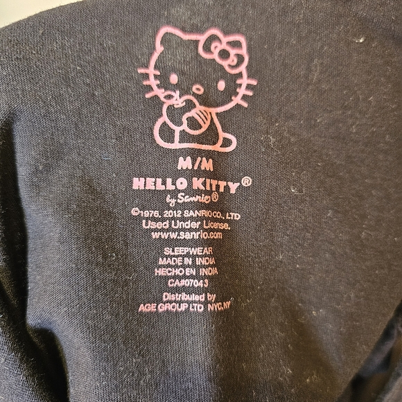 👍Hello Kitty black pink and white cotton knit graphic tank top girls size M US. - Picture 4 of 6
